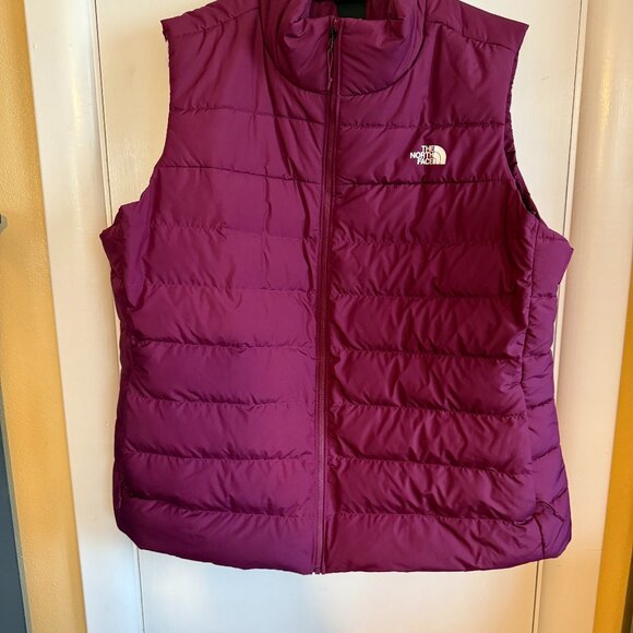 North Face Burgundy Women's Vest - Size XXXL - Picture 1 of 3